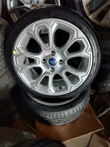 Promoção aro 17 nova pneus novos 205 40 17 original Ford Ecosport<br><br>