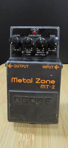 Pedal BOSS para Guitarra Distorção MT-2 Metal Zone (aceito trocas)