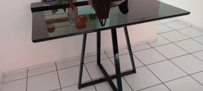 Mesa de vidro (leia a descrição)