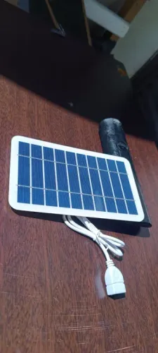 Placa solar 2w 5v para carregar celular. para acampamento, areas remotas, meio do mato.