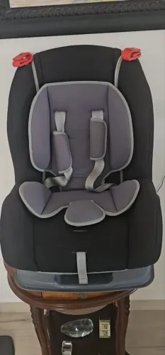 Cadeirinha de carro bebê Tutti Baby seminova