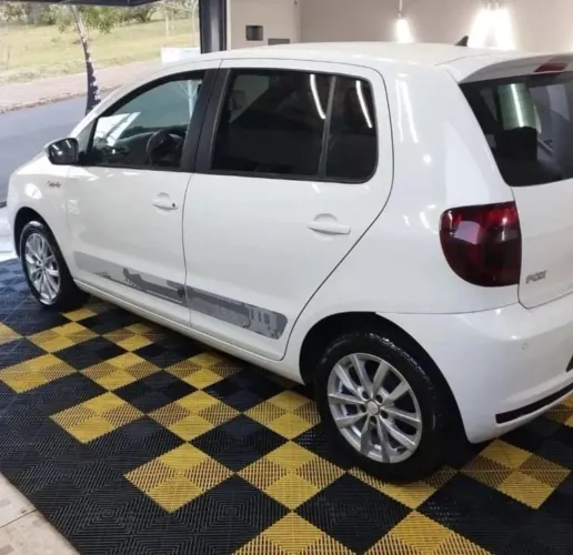 Volkswagen Fox Rock IN RIO 1.6 MI Total Flex 8V 5P 2014