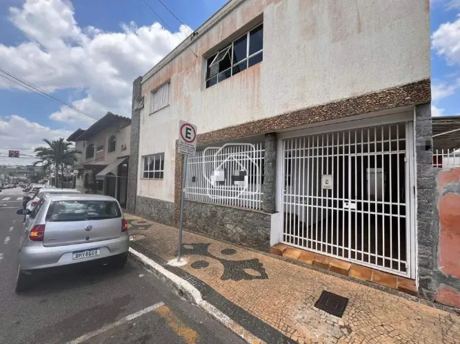 Casa em Itu para aluguel Centro - SP | 3 quartos Área total 232,00 m² - R$ 5.500,00