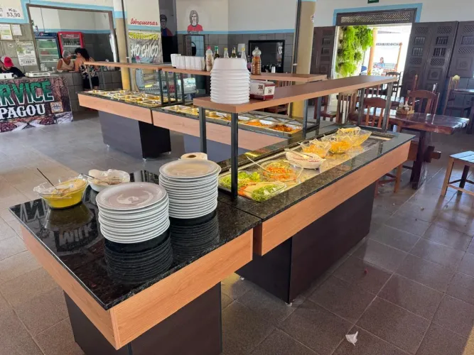 Buffet, mesas e pias inox