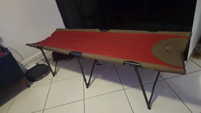 Cama Dobrável Portátil Para Camping