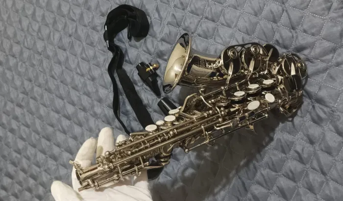 Saxofone soprano curvo 