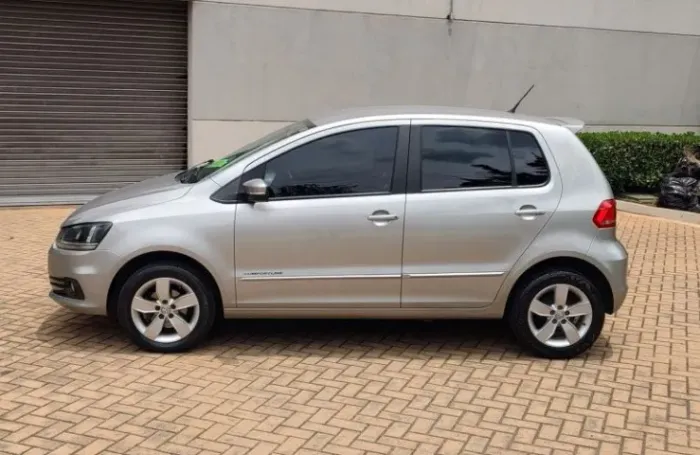 Volkswagen Fox Comfortline 1.6 Flex 8V 5P 2017