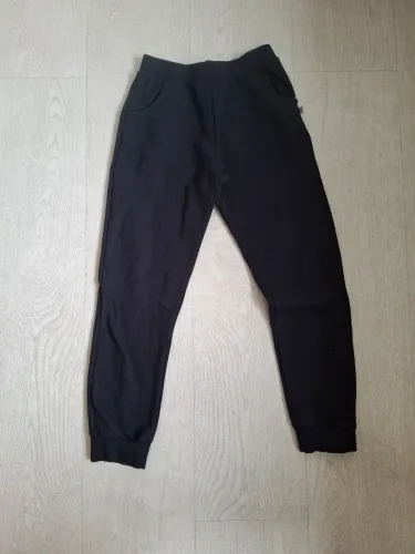Calça moletom preta 10 anos