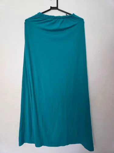 Saia longa azul turquesa