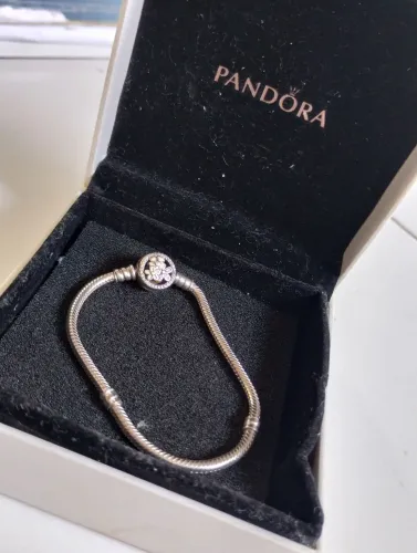 Pulseira da Pandora . Com pouco tempo de uso ? Posso negociar abaixar o preço