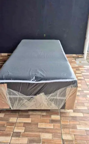 Cama box de solteiro nova