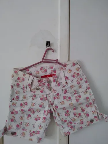 Shorts feminino floral