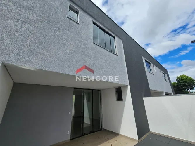 Casa em Rua Professora Afonsina Machado - Candelária - Belo Horizonte/MG