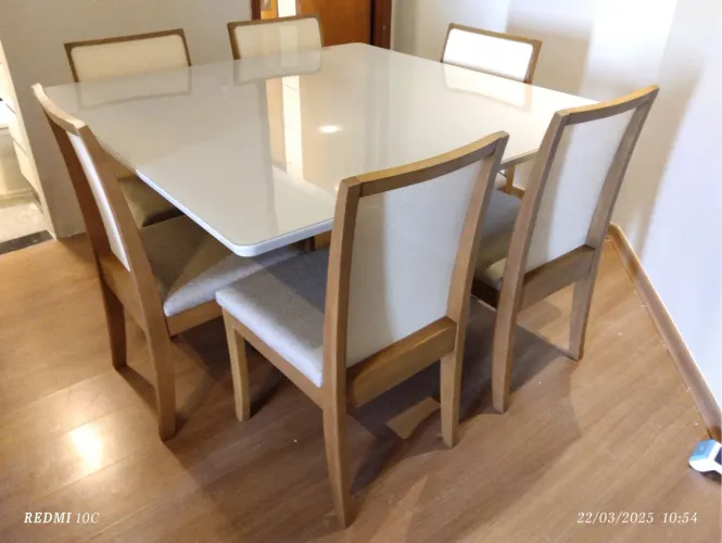 Mesa de Jantar em Madeira 6 Cadeiras de made