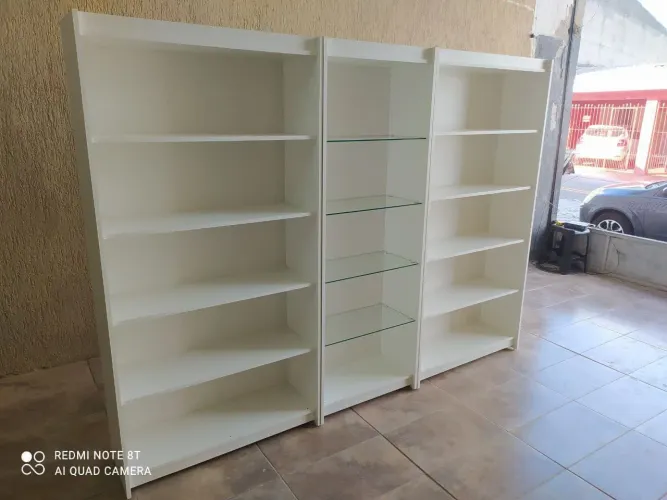 Estantes/Prateleiras de Mdf e vidro 