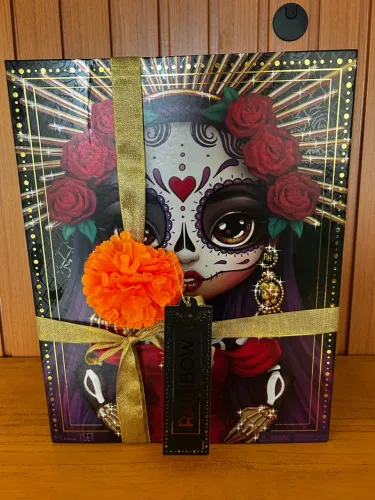 Boneca Rainbow High Dia de Los Muertos