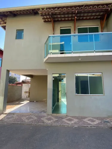 Imóvel para aluguel possui 100 metros quadrados com 3 quartos em Betim Industrial - Betim 