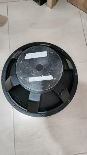 Alto-falante 18 polegadas 800W