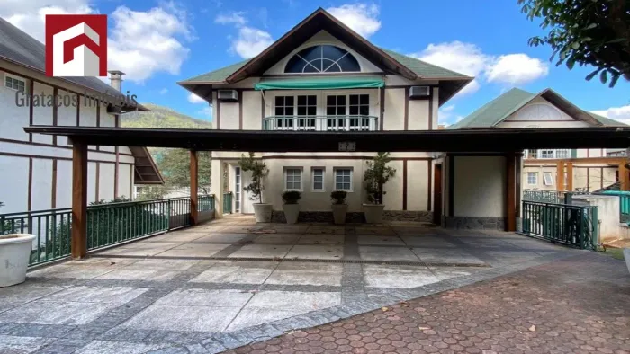Excelente casa em um dos melhores condomínios