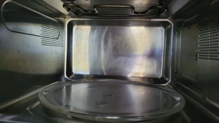 Micro-ondas Brastemp Ative - conservado