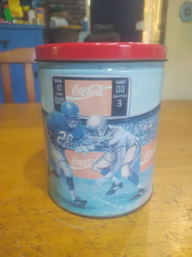 Lata vintage Coca cola sports 1994, com quebra cabeça de 700 peças