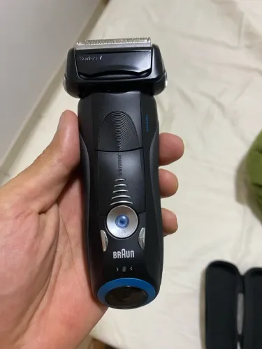 Barbeador Braun série 7