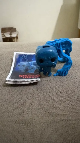 Vecna Stranger Things Kinder Joy Funko Pop Mini Original(suporte para celular)