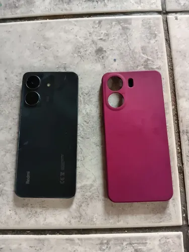 VENDO CELULAR REDMI 13C 