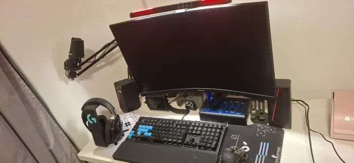 Monitor Samsung odyssey 27 g5 165hz qhd