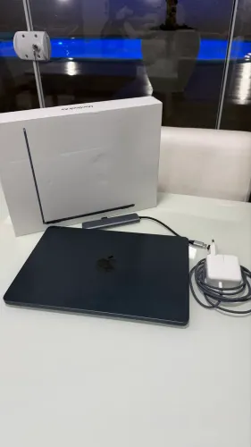 MacBook M2