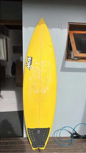 Prancha de surf semi nova , 5.8 18.38 27 litros