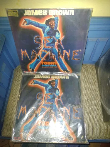 Lp disco de vinil James Brown, bom estado.