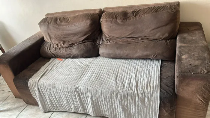 Oportunidade única: dois sofas pelo preço de um 
