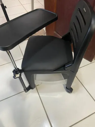 Cadeira cirandi nova.