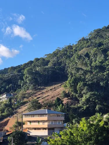 Vende-se terreno 
