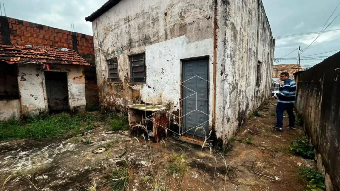 Casa com 5 dormitórios à venda, 156 m² por R$ 430.000,00 - Centro - Jaú/SP