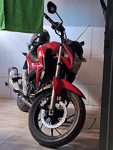 Vendo - Honda cb Twitter 250f flex ano 2016 completa