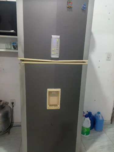 Vendo geladeira ótima funcionando perfeitamente motivo da venda comprei outra