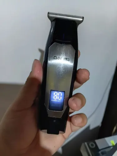Vendo máquina de barbear daling. Me ajudem estou precisando pagar minha Internet 