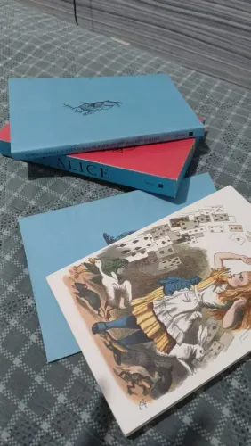 Box Alice no país das maravilhas
