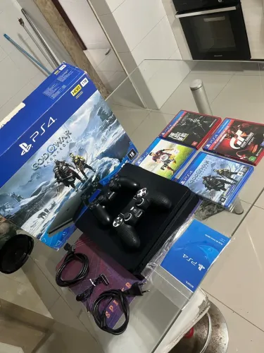 Ps4 1TB slim 