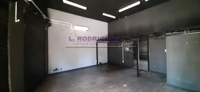 Loja : / Comercial / Piedade