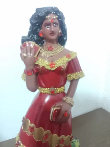 Pombagira Cigana Imagem NOVA com 40cm  em gesso fino acabamento.