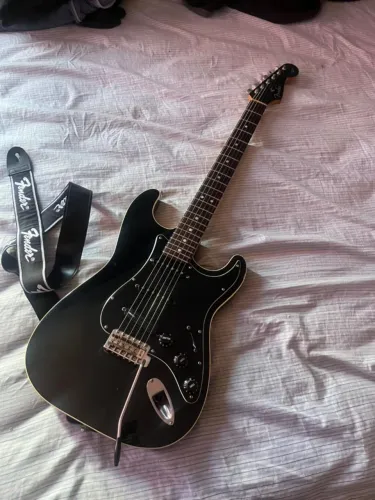 GUITARRA FENDER STRATOCASTER AERODYNE JAPAN