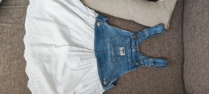 Lote de roupas para meninas