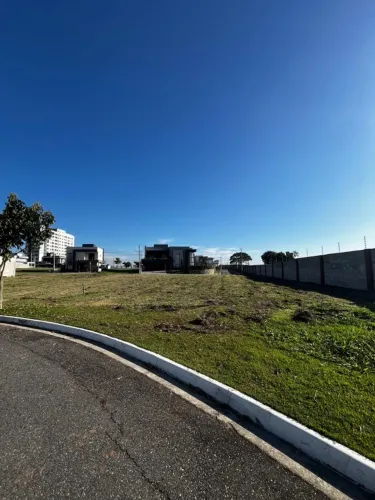 TERRENO de 320m², PLANO, À VENDA NO CONDOMÍNIO ARUANÃ, São José dos Campos
