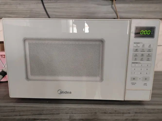 Microondas Midea,20 lts, entrego e dou garantia