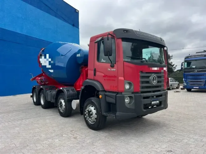 Caminhão Volkswagen 26.280 8x4 ano 2022/2023 Betoneira de 8 m3
