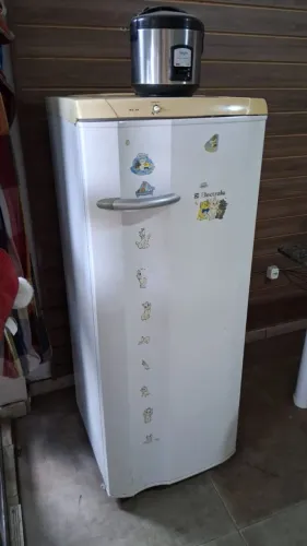 Geladeira Electrolux Completinha
