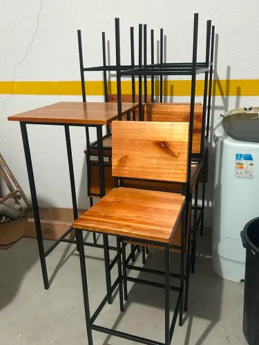 Mesa bistrô + 6 banquetas